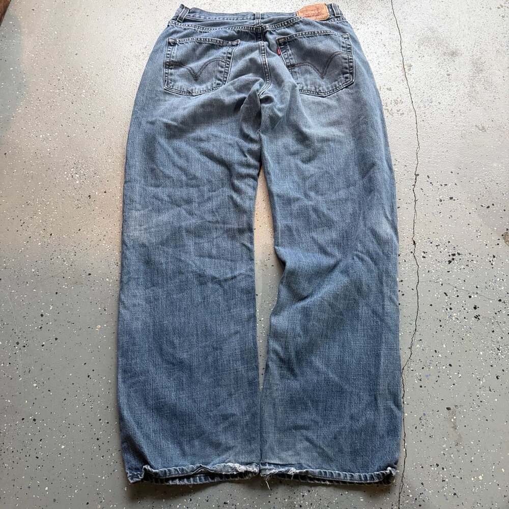Levi's 569 Loose Straight Blue Jeans Size 34x34 Light Wash Denim Jeans